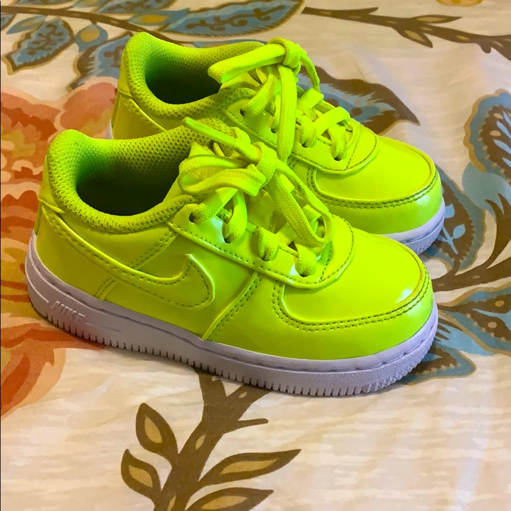 Boys Nikes